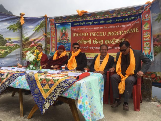 गुरु रिम्पोछेको जन्मदिनमा छेच्यु पूजा (फोटोफिचर)