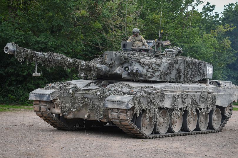 बेलायती सेना युद्धको लागि अयोग्य ! रुसीहरुले खिल्ली उडाए, अमेरिकीले टाउको हल्लाए