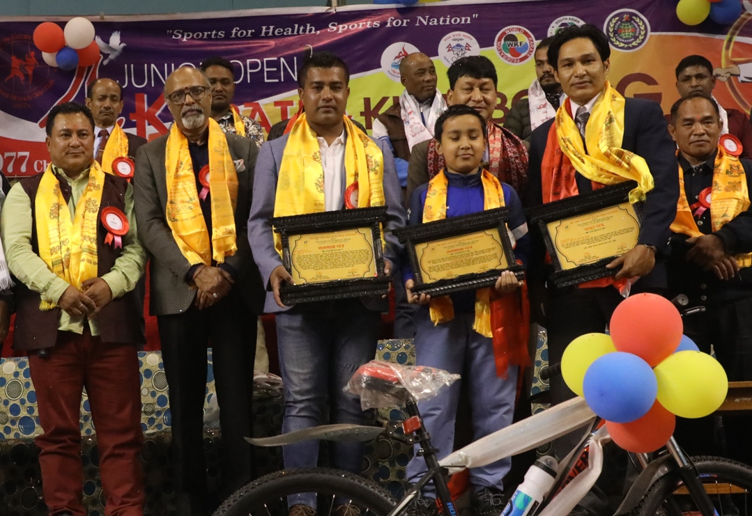 करातेका दीपक श्रेष्ठ, मन्डेकाजी श्रेष्ठ र आर्यन रन्जित सम्मानित