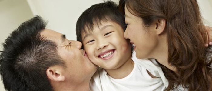 चीनका ९७ प्रतिशत अभिभावक भन्छन् – बच्चालाई अति हेरचाह सामान्य हो