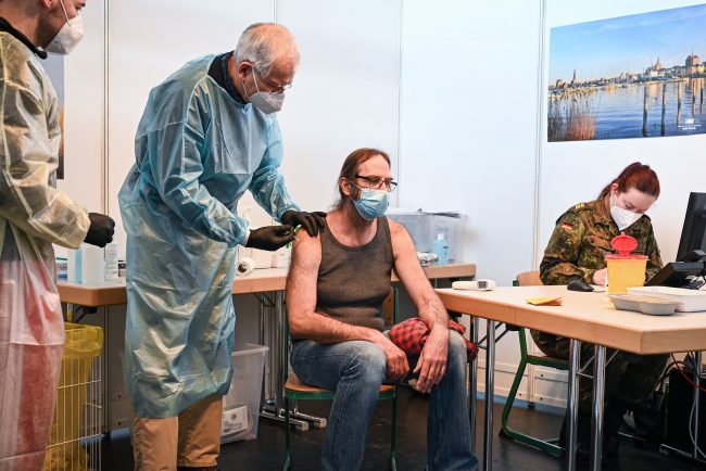 फ्रान्स, जर्मनी र इटालीमा पनि एस्ट्राजेनेकाको खोपमाथि प्रतिबन्ध