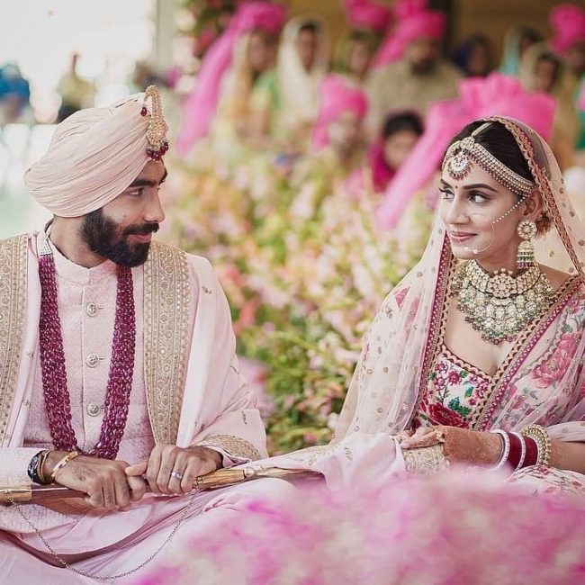 क्रिकेटर जसप्रित बुमराहले गरे बिहे