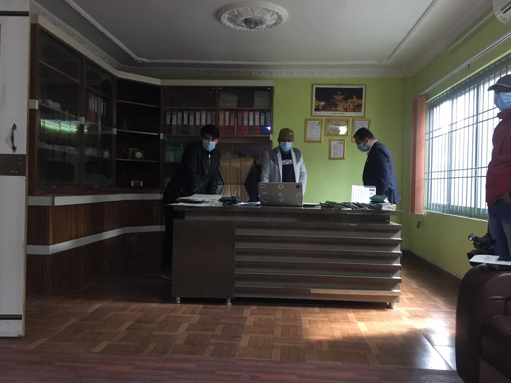 विभागद्वारा अल आमल ओभरसिजमा छापा, पूर्व स्वीकृतिबिनै अन्तर्वार्ताको तयारी