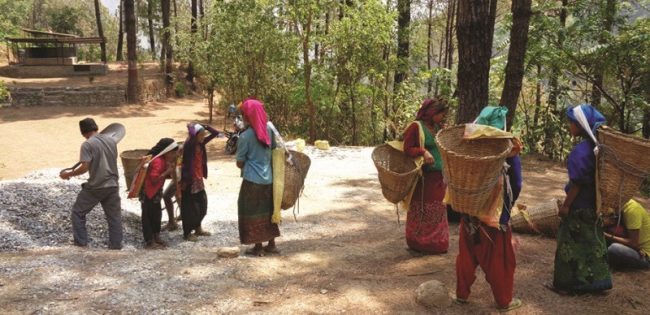 पुरुषसँग समान काम : ज्याला भने आधा कम