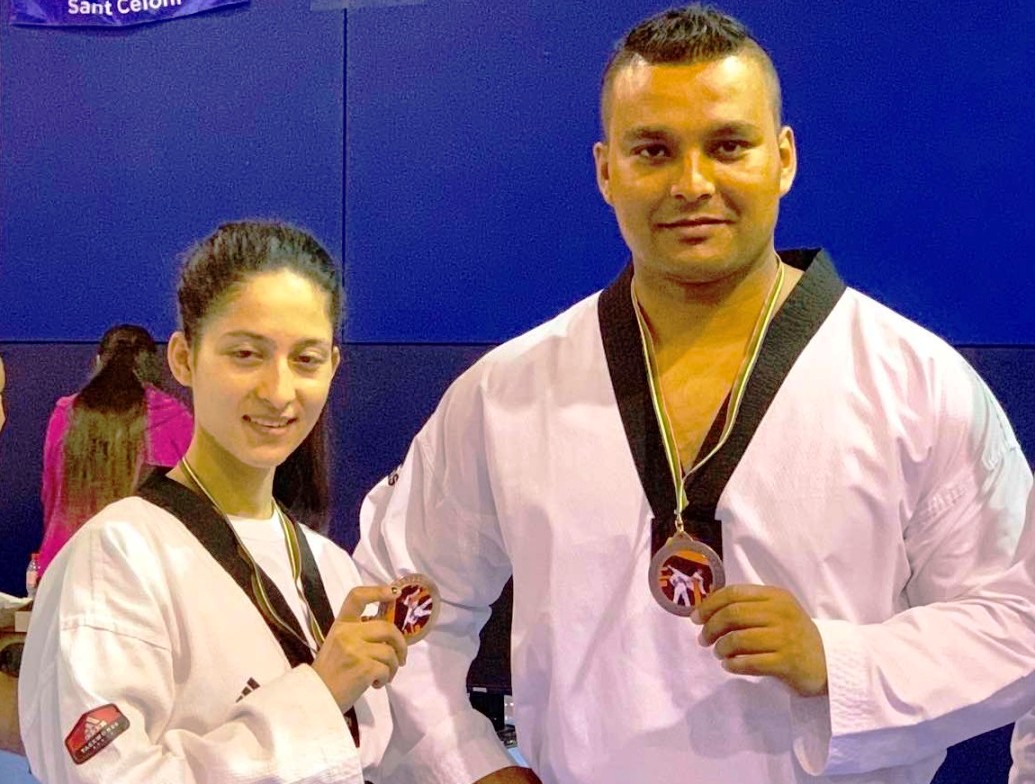 सन्जिव र प्रेमलाई स्वर्ण