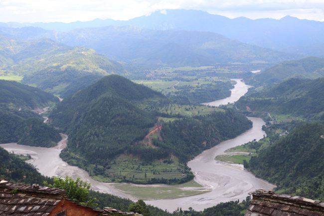 छेउमै भेरी, जमिन बाँझै !