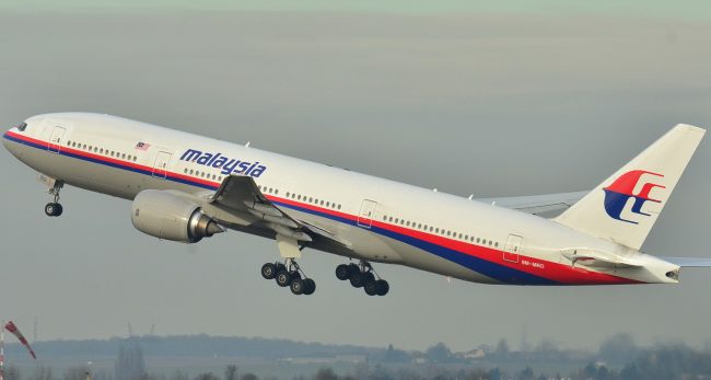 २३९ यात्रुसहित चीन गइरहेको विमानमा अमेरिकी सेनाले मिसाइल हानेको दाबी