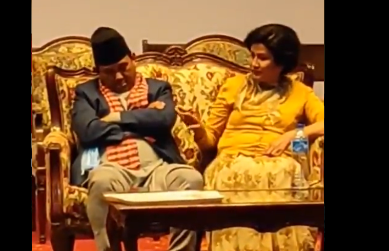 सार्वजनिक कार्यक्रममा संचारमन्त्री निदाएपछि…