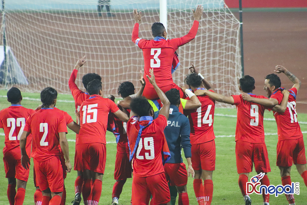 त्रिदेशीय कप विजेता खेलाडीलाई एन्फाले एक/एक लाख दिने