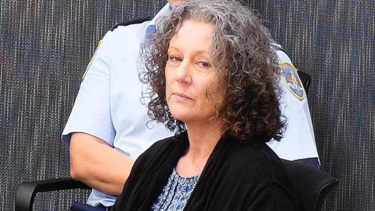 १८ वर्षदेखि जेलमा रहेकी सिरियल किलर आमालाई अहिले किन निर्दोष भन्दैछन् वैज्ञानिकहरु ?