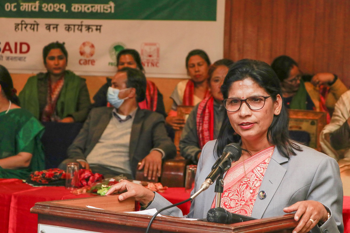 एसिड छ्याप्ने अपराधीलाई कारवाही गर्न सरकारले कानून ल्यायोः मन्त्री अर्याल