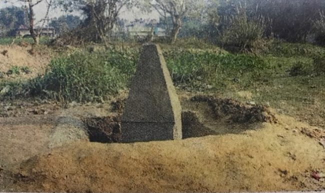 खोलाले बगाएको सीमा स्तम्भ भेटियो