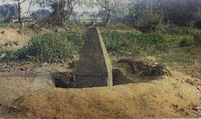 खोलाले बगाएको सीमा स्तम्भ भेटियो