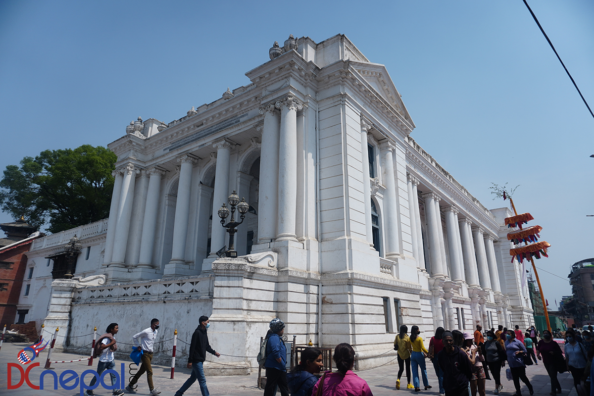 वसन्तपुरका पुरातात्विक मापदण्ड विपरीतका संरचना हटाइयो 