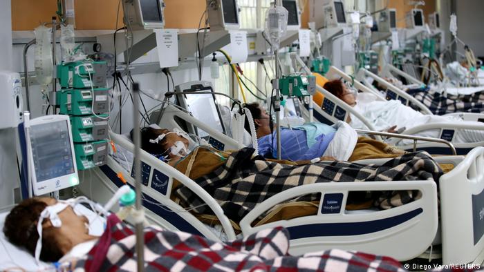 भारतमा २४ घण्टामा चार हजारको मृत्यु, संक्रमण दरमा भने केही सुधार