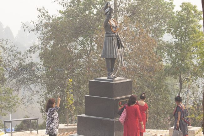 धुलिखेलका पर्यटकीय क्षेत्रमा तुँवालोको प्रभाव  (फोटोफिचर)