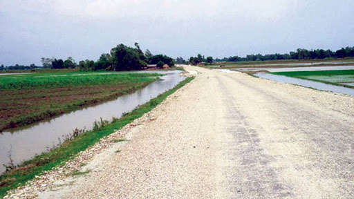 हुलाकी सडक चार वर्षमा १५ किलोमिटर निर्माण