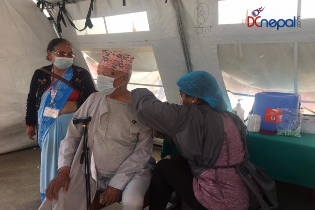 चितवनमा तेस्रो चरणको कोरोनाविरुद्धको खोप जेठ २५ र २६ गते