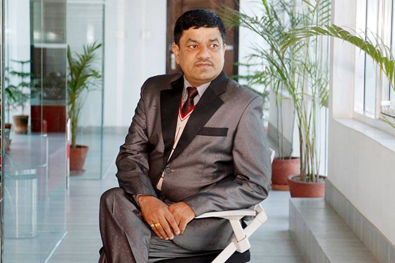 यस वर्षको महालक्ष्मी साहित्य पुरस्कार साहित्यकार डा. लम्साललाई