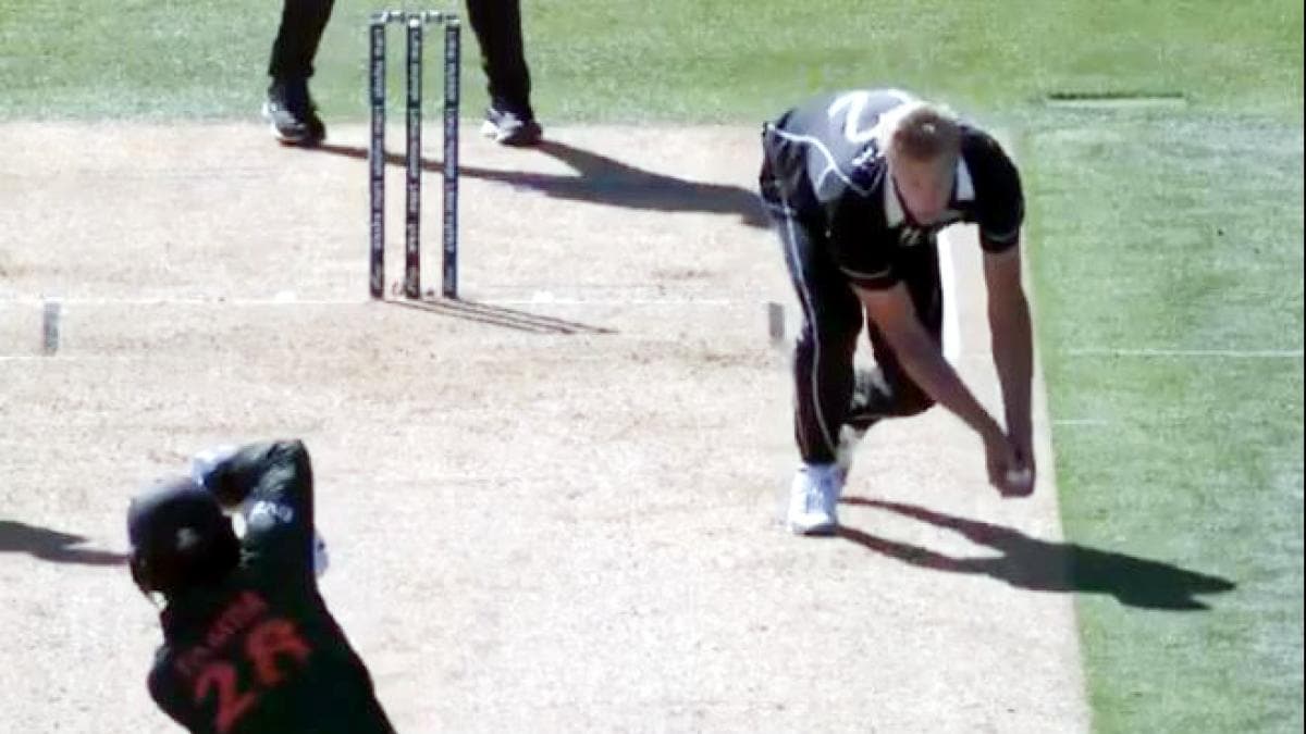 क्रिकेटमा फेरि विवाद, थर्ड अम्पायरले मैदानी अम्पायरको ‘सफ्ट सिग्नल’ नै उल्ट्याइदिए