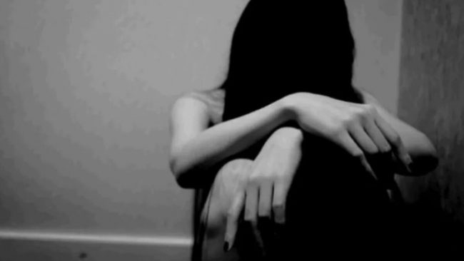 १२ वर्षको उमेरमा आमा बलात्कृत भएपछि जन्मेका छोराले २६ वर्षपछि आमाको लागि न्याय खोज्दै