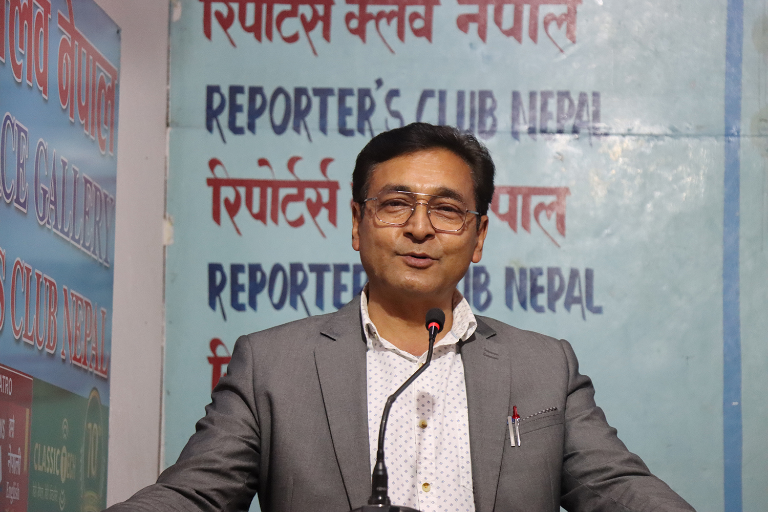 मन्त्री र सांसद पद गएपनि प्रधानमन्त्री ओलीको साथ नछोड्ने उर्जामन्त्री रायमाझीको घोषणा