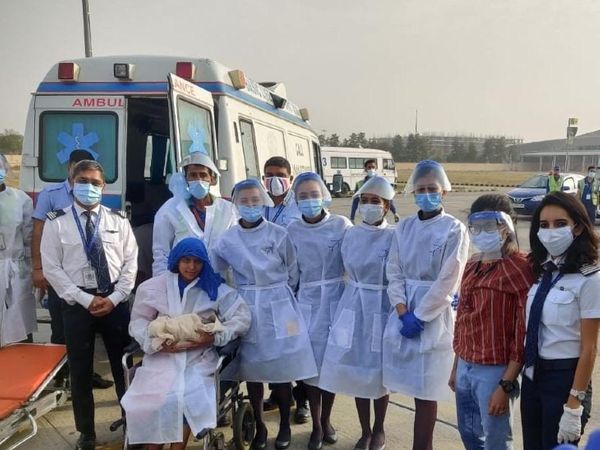 उडिरहेको जहाजमा बालिकाको जन्म !