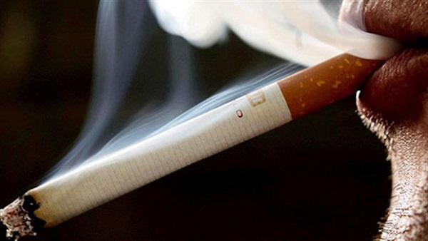 सत्र नलाग्दै चुरोट र सुर्तीको लत !