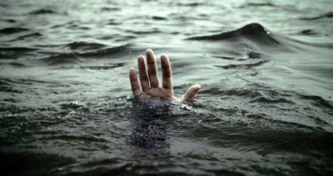 खोलामा पौडी खेल्ने क्रममा दुईको मृत्यु