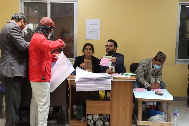 तस्वीरमा हेर्नुहोस् पत्रकारको चुनाव