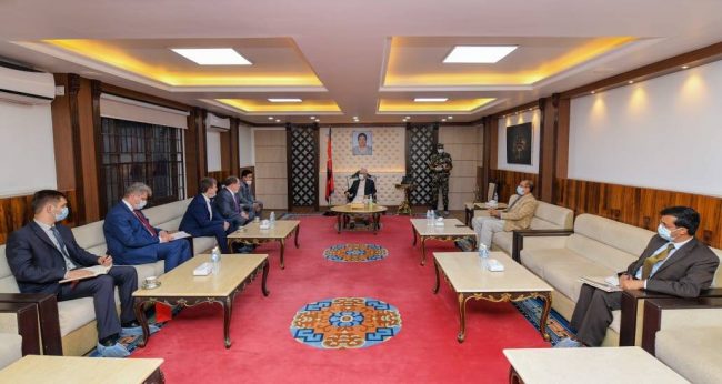 रुसी राजदूतले भेटे प्रधानमन्त्री ओलीलाई