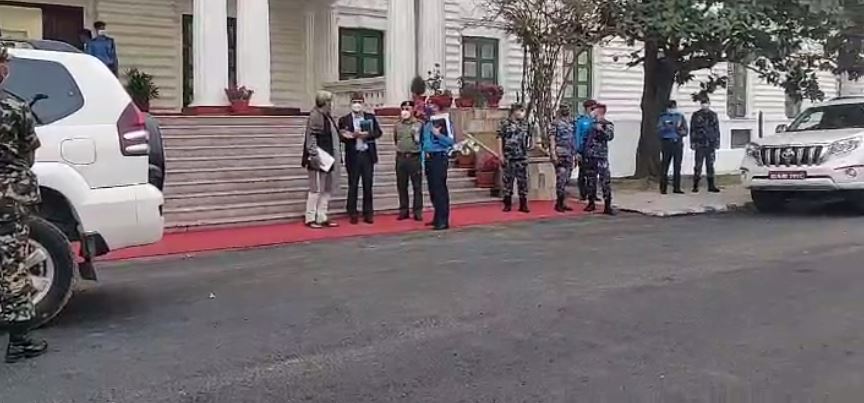 सीसीएमसीको सिफारिसः सीमामा प्रतिबन्ध, परीक्षा स्थगित, सक्रिय संक्रमितको आधारमा निशेधाज्ञा