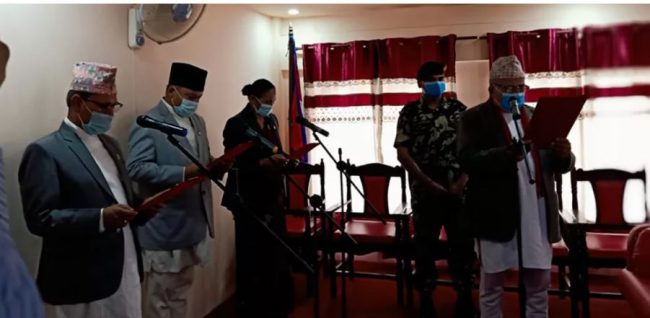 वाग्मती प्रदेशका तीन मन्त्री र एक राज्यमन्त्रीद्वारा शपथ ग्रहण