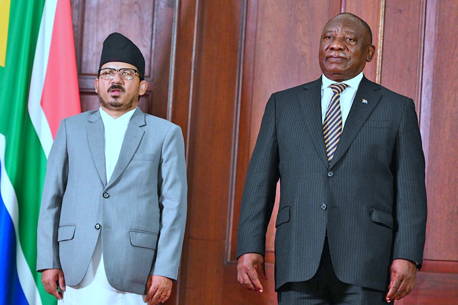 नेपाली राजदूत विश्वकर्माद्वारा ओहोदाको प्रमाणपत्र प्रस्तुत