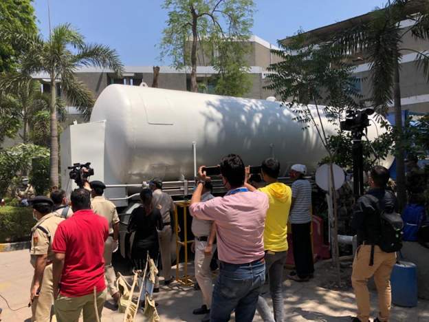 दिल्लीका अस्पतामा अक्सिजन नहुँदा २५ विरामीको मृत्यु, २०० विरामी जोखिममा