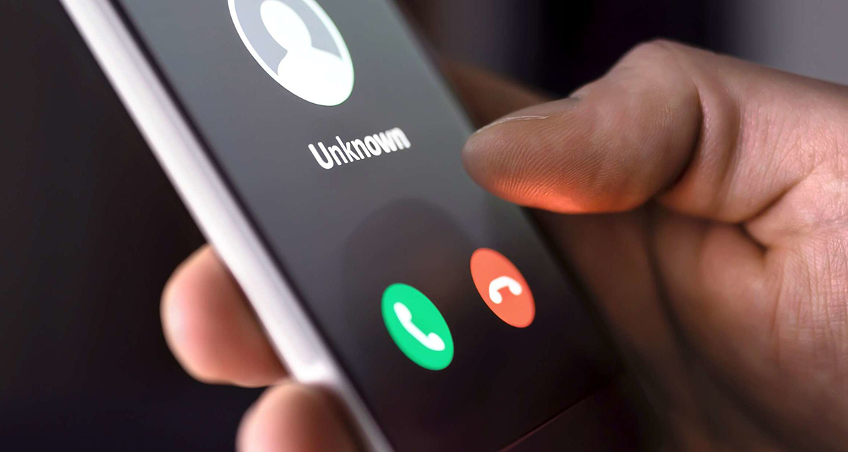 फोन गरेको भरमा ९० वर्षकी महिलाको ३ अर्ब ८५ करोड रुपैयाँ लुटियो