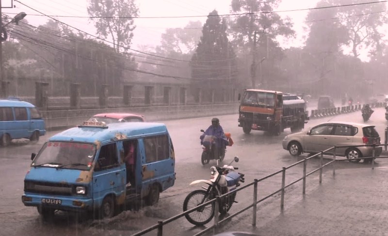 विहानैदेखि उपत्यकामा वर्षा, आज आंशिकदेखि पूर्ण बदली रहने