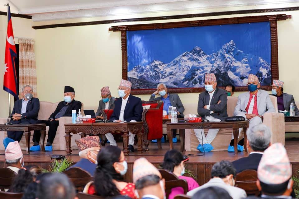 एमालेकाे महाधिवेशन आयोजक कमिटी भंग, एमाले केन्द्रीय कमिटी क्रियाशील