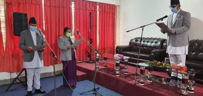 कर्णालीका नयाँ दुई मन्त्रीले लिए शपथ