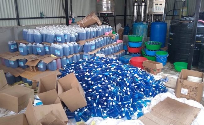 इमाडोलको सेनिटाइजर कम्पनीमा प्रहरीको छापा