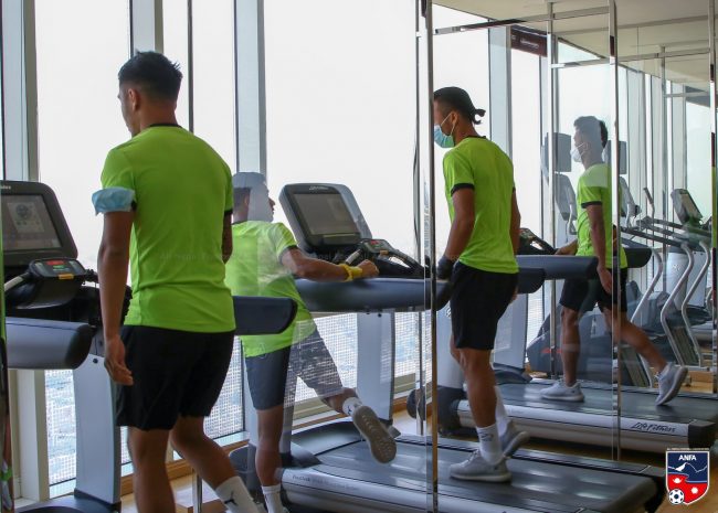 कुवेतमा पसिना बगाउँदै नेपाली फुटबल टिम (फोटोफिचर)