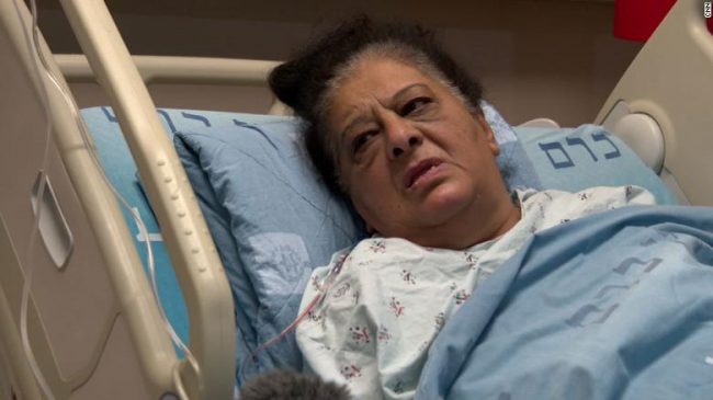 प्यालेस्टाइनीले ढुंगाले हानेर मारेका इजरायलीको लाशले प्यालेस्टाइनी महिलाको जीवन बचायो