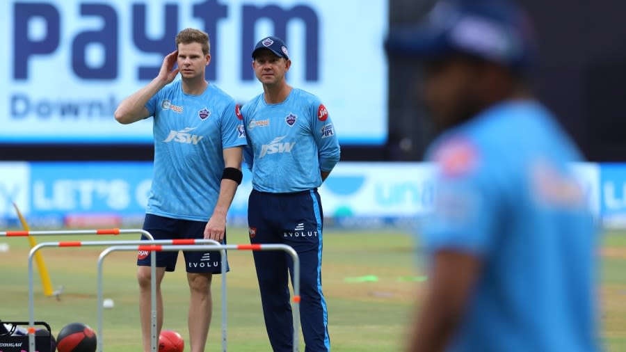 आइपिएल रोकियो, स्वदेश फर्के जेल ! अस्ट्रेलियाका खेलाडीले घर फर्किन निकाले ‘आइडिया’