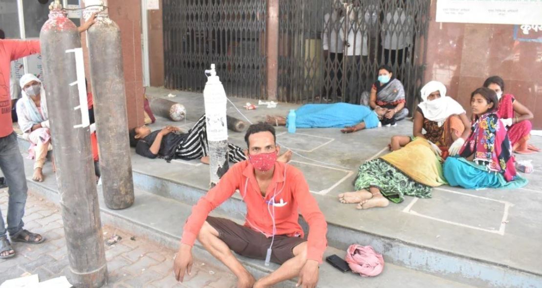 बिरामीलाई निःशुल्क अक्सिजन जुटाइदिने युवाविरुद्ध अस्पतालले मुद्दा हाल्यो