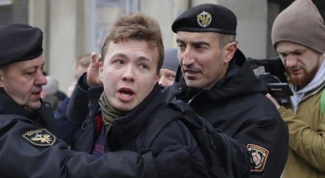 विमान अपहरण गरेर गिरफ्तार गरिएका संसार हल्लाउन सक्ने पत्रकार रोमन को हुन् ?