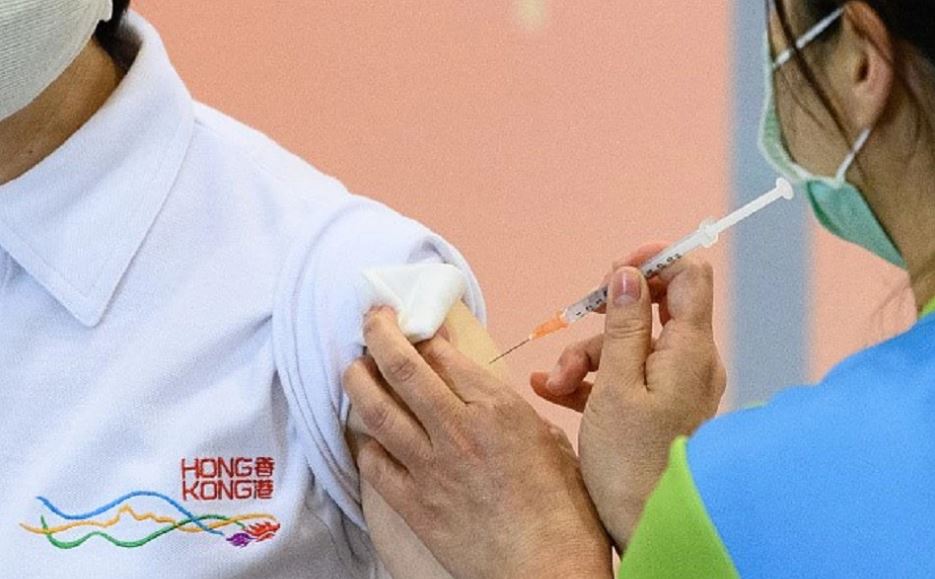 कोरोनाभाइरसको भ्याक्सिन लगाउँदा १६ करोडको घर उपहार