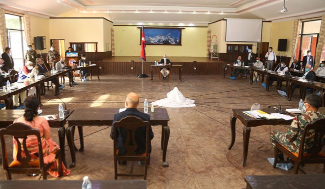 कोरोनाबारे बालुवाटारमा विज्ञ, सुरक्षा निकाय र निजी क्षेत्रसँग प्रधानमन्त्रीको छलफल जारी