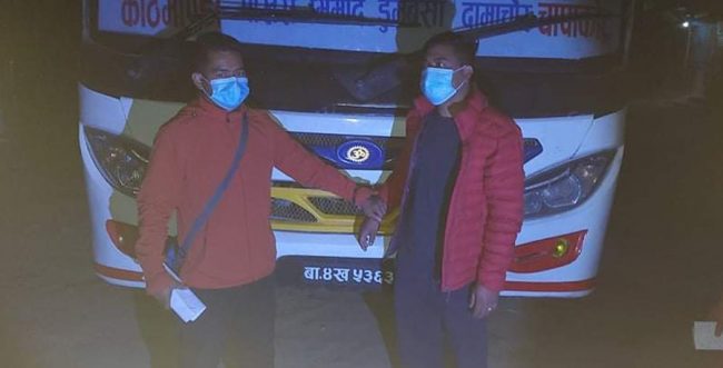 यात्रुबाट चर्को भाडा शुल्क उठाउने ७ जना काउण्टर कर्मचारी पक्राउ