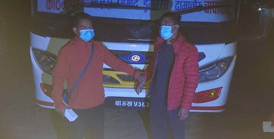 यात्रुबाट चर्को भाडा शुल्क उठाउने ७ जना काउण्टर कर्मचारी पक्राउ