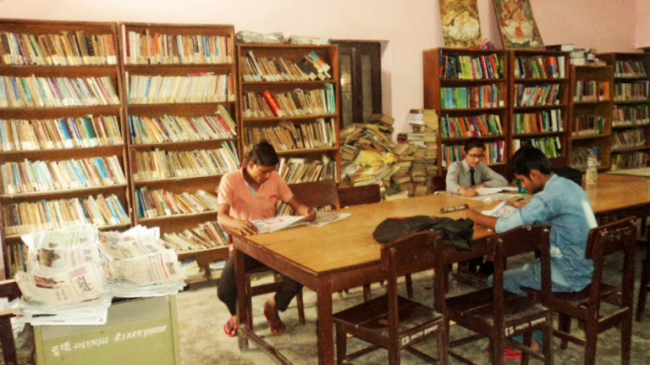 पुस्तकालय पुग्दैनन् पाठक धमाधम बन्द हुँदै